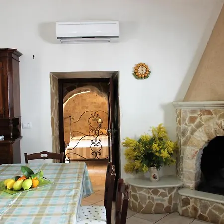 Trullo Maisha Villa *
